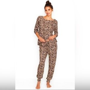 VS Jogger Pajamas